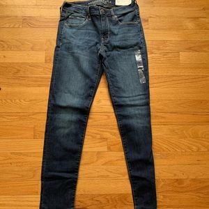 Women’s American Eagle super stretch jeans